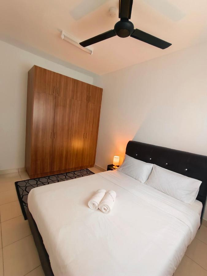 Klia Airport Homestay 10 Sepang Bagian luar foto