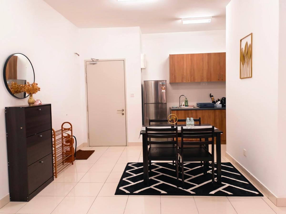 Klia Airport Homestay 10 Sepang Bagian luar foto