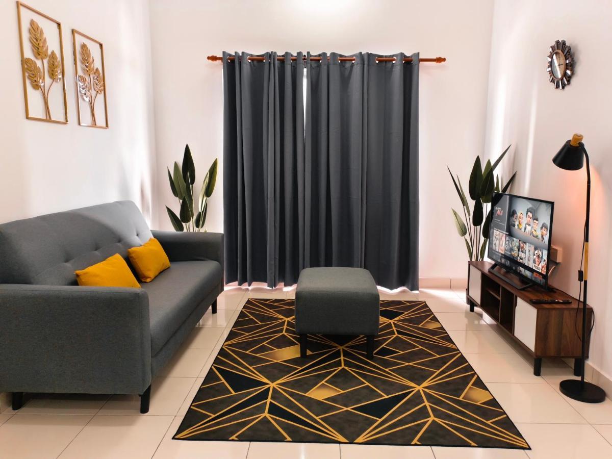 Klia Airport Homestay 10 Sepang Bagian luar foto